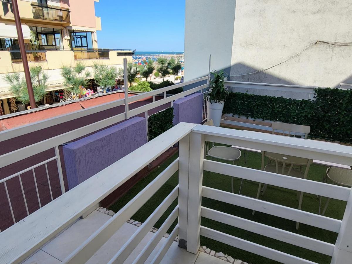 Residence Hotel Le Viole Rimini Exterior photo