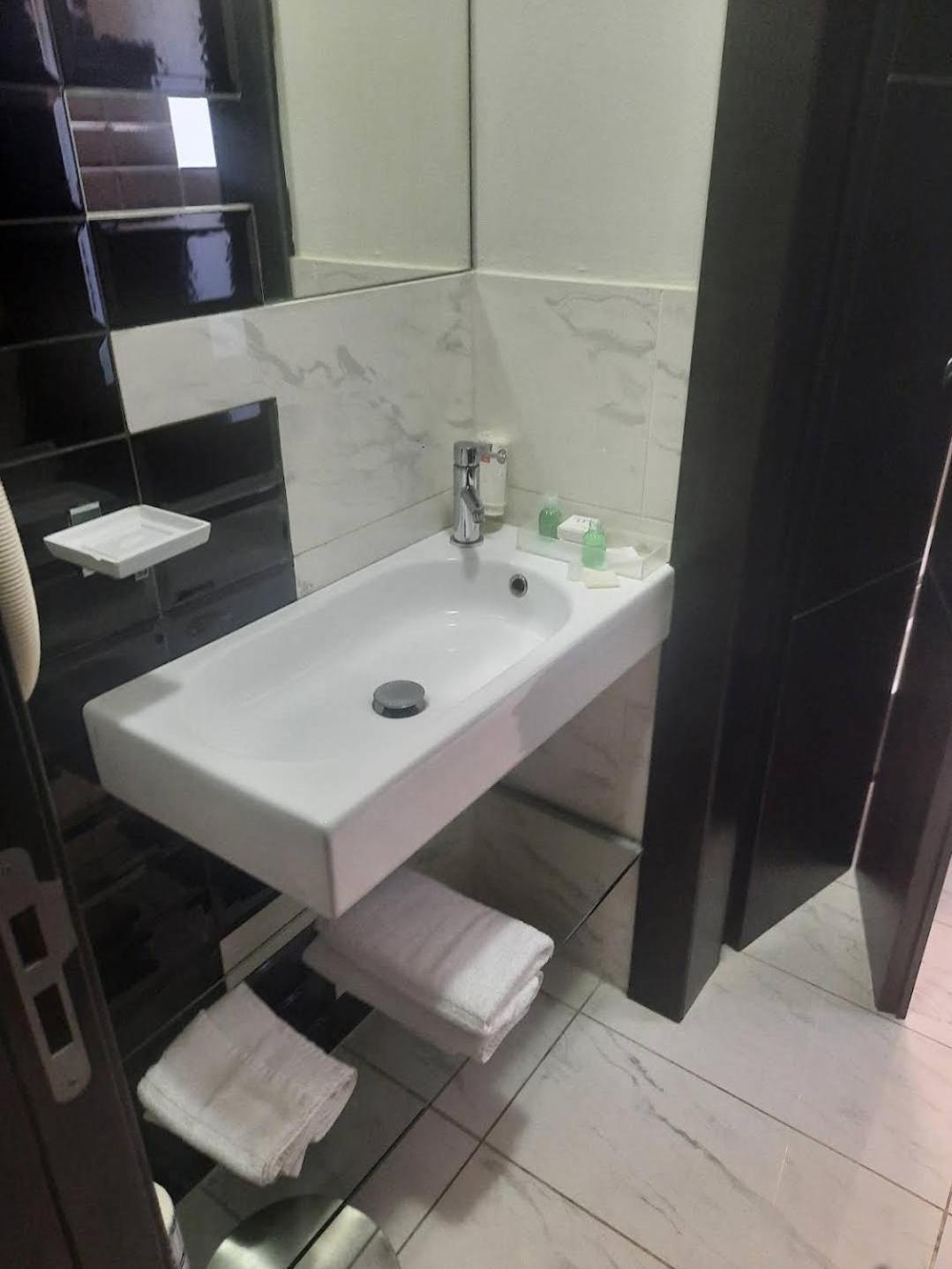 Residence Hotel Le Viole Rimini Exterior photo